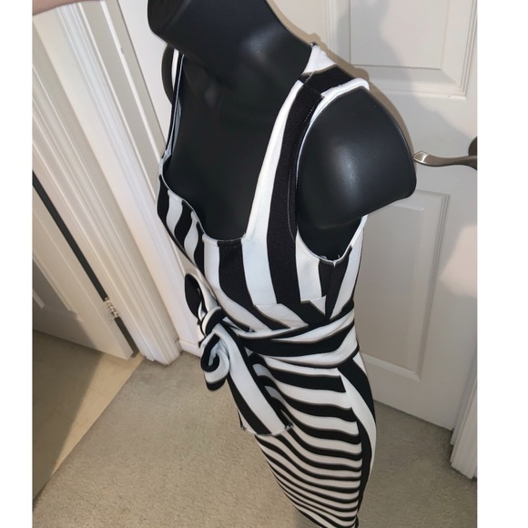 RAYA ‼️SALE‼️ B & W striped Bandage Midi dress—NWOT - Picture 5 of 10
